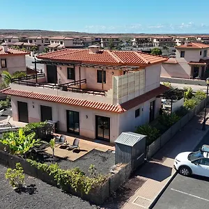 Villa Casa Solymente, Lajares